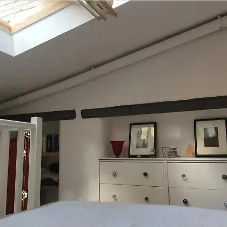 Lovely Little Duplex House Apartment